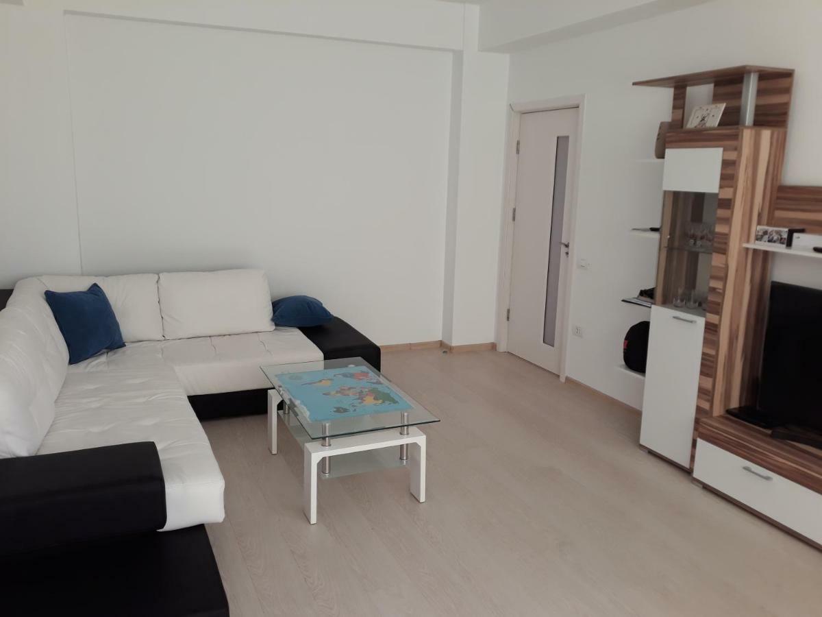Apartament 3 Camere คอนสตันซา ภายนอก รูปภาพ